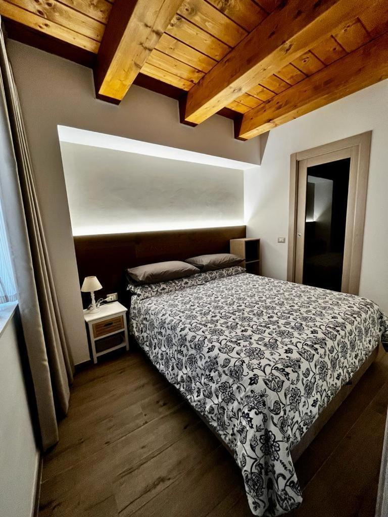 La Voce Del Mare 3 Apartment Чивитанова Марке Екстериор снимка