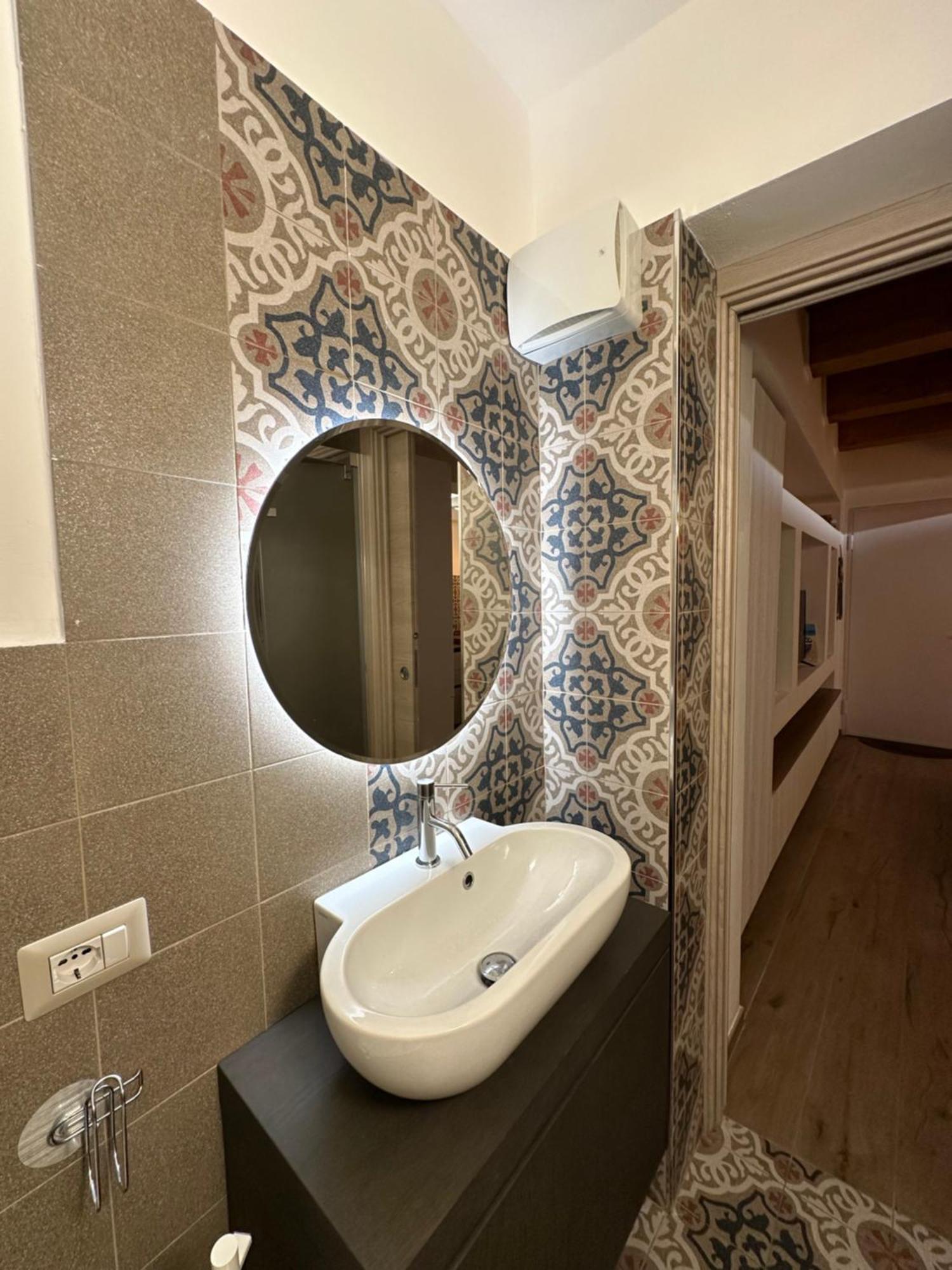 La Voce Del Mare 3 Apartment Чивитанова Марке Екстериор снимка