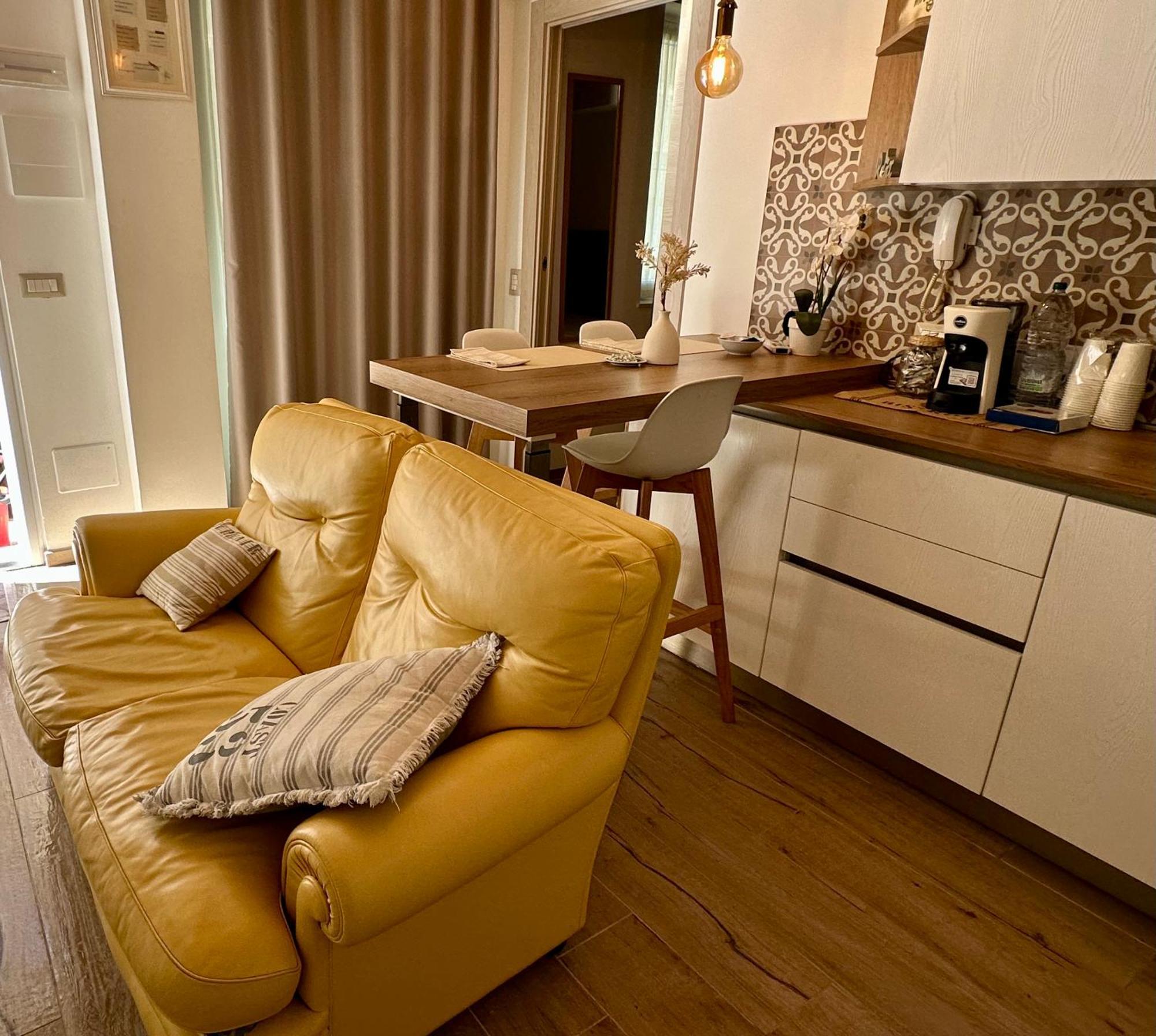 La Voce Del Mare 3 Apartment Чивитанова Марке Екстериор снимка